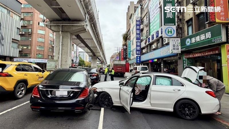 新北板橋毒駕肇事！29歲男開賓士連撞2車