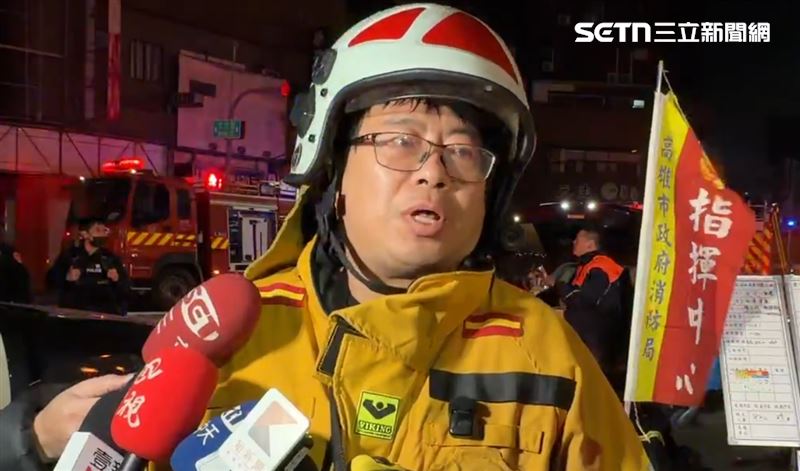 第二大隊第二中隊中隊長林政寬表示，這起火警困難點在於逐層布水線至26樓，較耗費時間、人力。（圖／翻攝畫面）