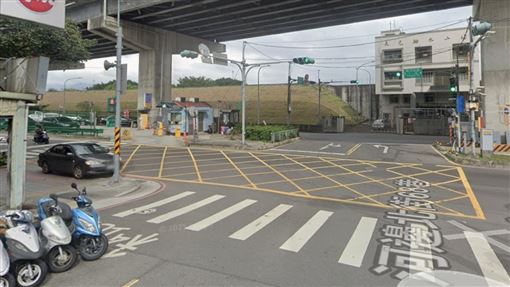 新／三重汽機車對撞　騎士、乘客2人命危