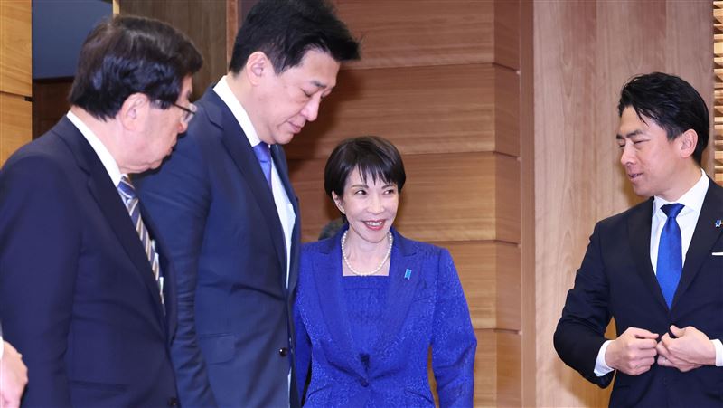 高市選擇提前解散眾議院，目的在於透過重新大選爭取民意授權，鞏固執政正當性，並重整黨內權力結構，為後續政策推動鋪路。（圖／美聯社／達志影像）