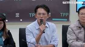 對於陸委會表示，主管機關未收到李貞秀放棄中國籍的證明，黃國昌開嗆，陸委會淪為側翼（圖／翻攝畫面）