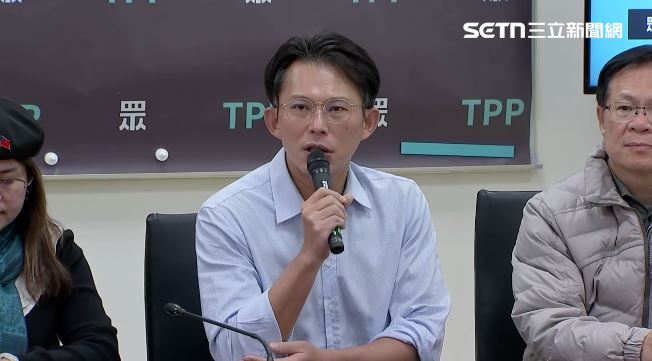 對於陸委會表示，主管機關未收到李貞秀放棄中國籍的證明，黃國昌開嗆，陸委會淪為側翼（圖／翻攝畫面）