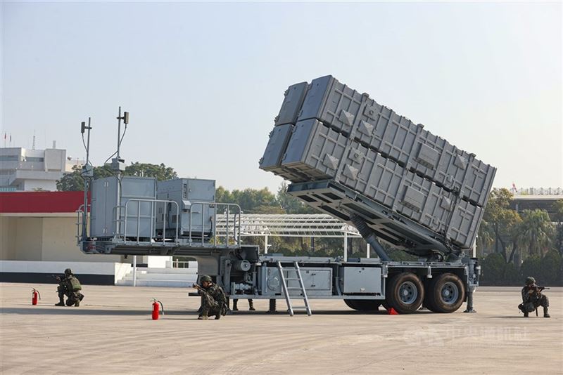 圖為海軍飛彈車演練機動部署。（中央社檔案照片）