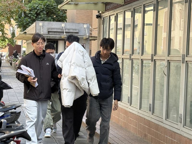 與茗香園老闆羅以翔合作，替博弈集團洗錢的豪杰公司徐姓股東、涂姓幹部被移送北檢複訊。（圖／翻攝畫面）