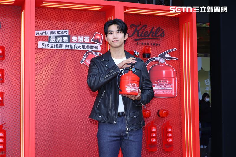 玉澤演前陣子在台中long stay頻被捕獲。（圖／記者鄭孟晃攝影）