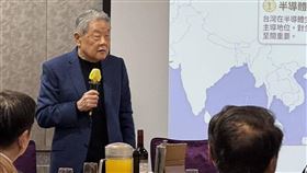 異康公司董事長、綽號CK楊的藍營金主楊建綱現身國民黨餐敘。（讀者提供）