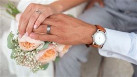 一位名媛與富二代風光辦完訂婚宴，卻不滿男方索要超跑名表及出軌，怒告對方要求精神賠償。（示意圖，pixabay）