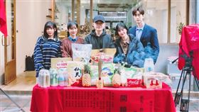 范姜彥豐（右）參與GL微短劇《她的手，我想牽》，日前出席開鏡儀式。（圖／翻攝自林岱縈臉書）