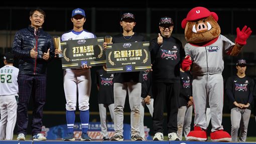 大專聯賽全壘打獎　混血捕手想拚中職選秀