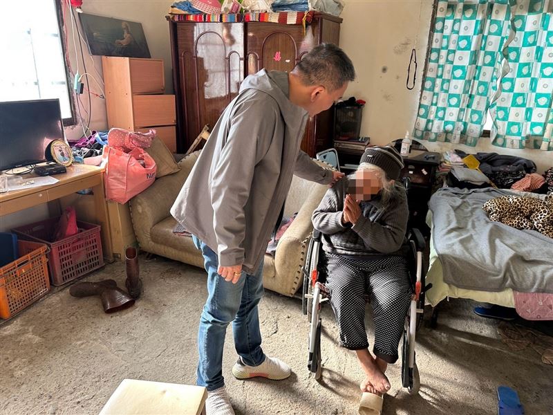 19歲高一女生慘遭公益霸凌！？《愛的延續公益協會》不穿背心原因暖心曝光。（圖／《愛的延續公益協會》提供）