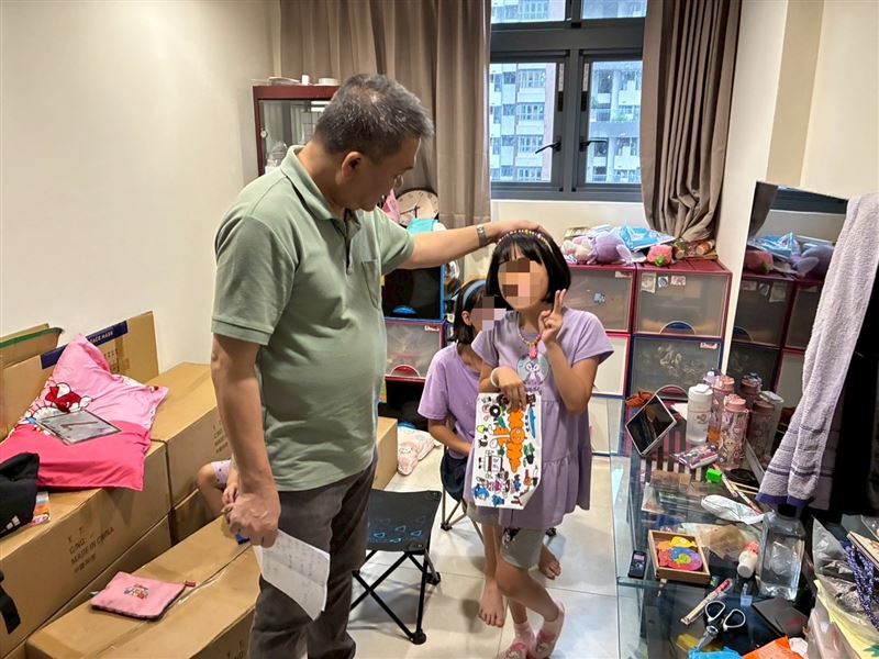 19歲高一女生慘遭公益霸凌！？《愛的延續公益協會》不穿背心原因暖心曝光。（圖／《愛的延續公益協會》提供）