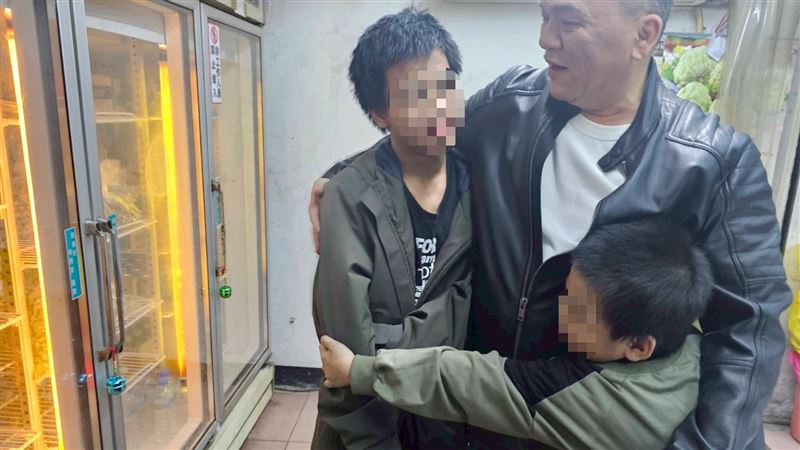 19歲高一女生慘遭公益霸凌！？《愛的延續公益協會》不穿背心原因暖心曝光。（圖／《愛的延續公益協會》提供）