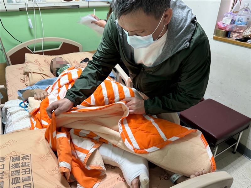 19歲高一女生慘遭公益霸凌！？《愛的延續公益協會》不穿背心原因暖心曝光。（圖／《愛的延續公益協會》提供）