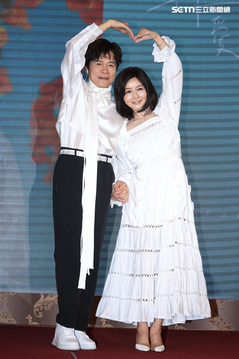 洪榮宏與老婆張瀞云。（圖／資料照）