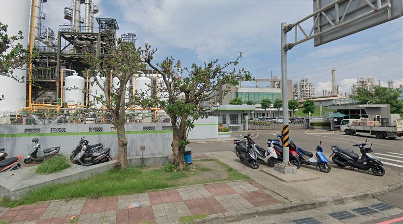 勞工局表示，去年12月底就掌握信昌化學工業股份有限公司林園廠已超過2個月產線無工作。（圖／翻攝自google街景畫面）