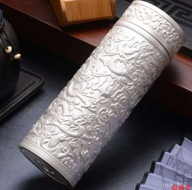 以前作為贈品的純銀保溫杯，沒想到幾年後身價竟翻漲3倍（示意圖／翻攝畫面）