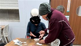 獼猴,七卡山莊,雪霸處,食物,山友,人猴衝突,抓傷,搶食（圖／翻攝自臉書雪霸國家公園登山資訊分享站）