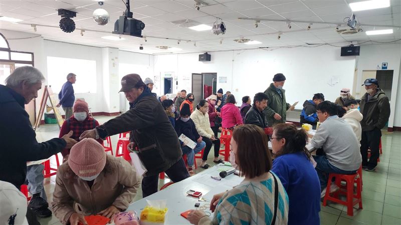 白沙鄉禮金發放，在各村落社區活動中心舉行。（圖／翻攝自白沙鄉公所）