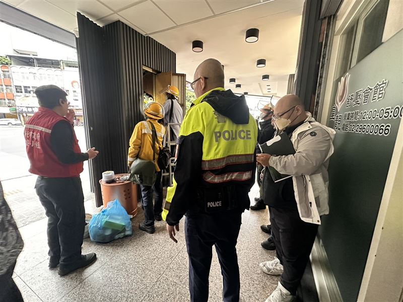 板橋區民族路養生館疑似涉嫌提供性交易服務。（圖／翻攝畫面）