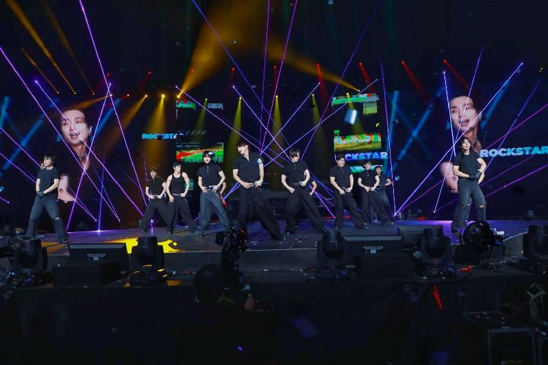 SUPER JUNIOR團員積極以中文互動，單場有近萬名粉絲同樂。（圖／中央社）