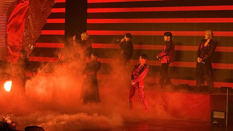 ATEEZ林口開唱變夜店！野狼上身萬人狼吼