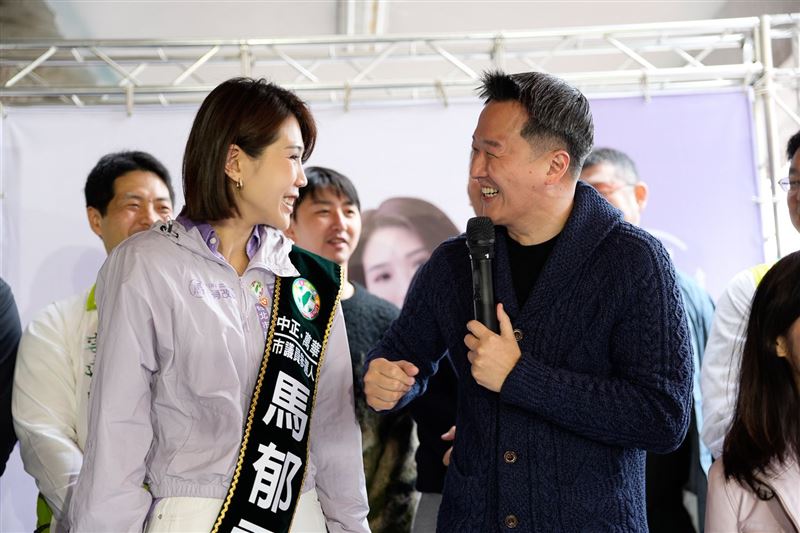 馬郁雯說，「我很榮幸，昨天的舞台上，我的專屬神秘嘉賓李正皓aka未來的ㄤ他就站在我的身旁」。（圖／翻攝自馬郁雯臉書）