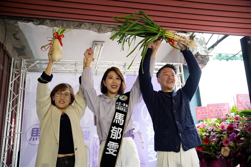 馬郁雯說，「正皓於我而言，是我成為勇敢、堅強模樣時最大的後盾，我知道他會一直在且用最溫柔的方式陪在我身旁」。（圖／翻攝自馬郁雯臉書）