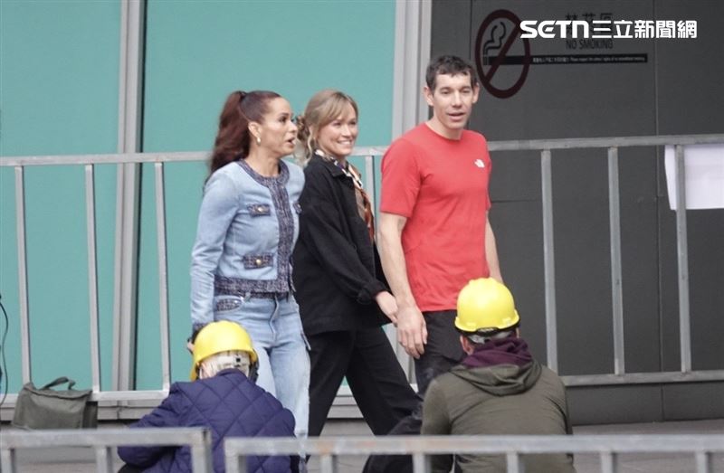 艾力克斯霍諾德（Alex Honnold）現身101。（圖／記者鄭孟晃攝影）