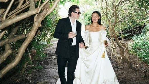 貝克漢非首例！妮可拉前任也為她斷家人