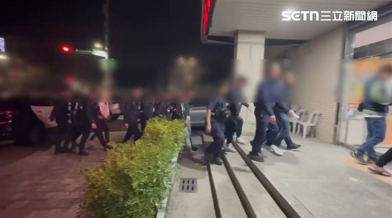 目前逮捕5人到案，剩張姓、及洪姓主嫌尚未落網。（圖／翻攝畫面）