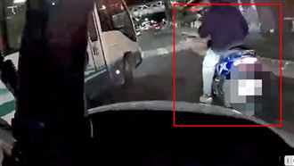 騎士3條通遭警攔查　街頭竄逃被逮還毒駕