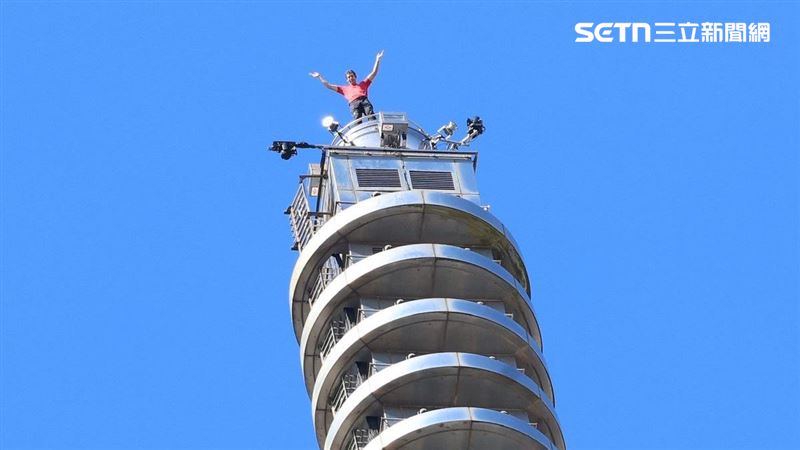 霍諾德登頂先做1事 眾笑:訊號一定很好