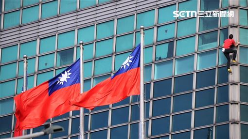 霍諾德登台北101　台灣國旗飄揚國際媒體