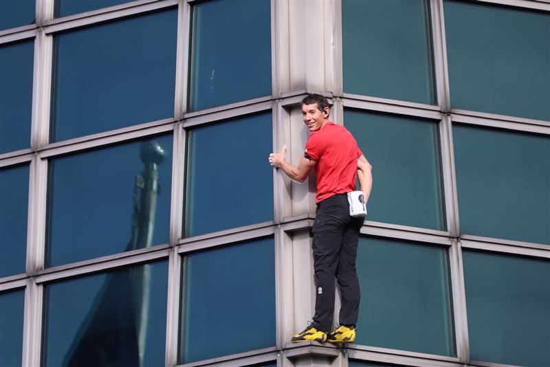 見到如此熱烈的歡迎，霍諾德也受寵若驚。（圖／記者鄭孟晃攝影）