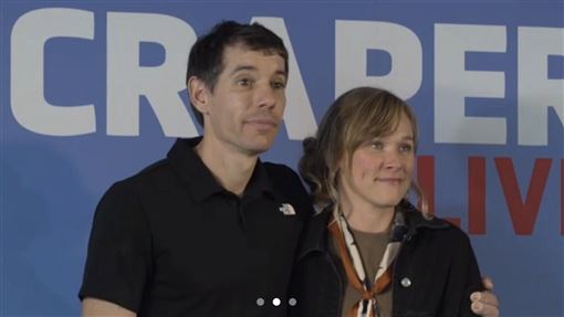 霍諾德牽愛妻現身　桑妮：想替他承受壓力