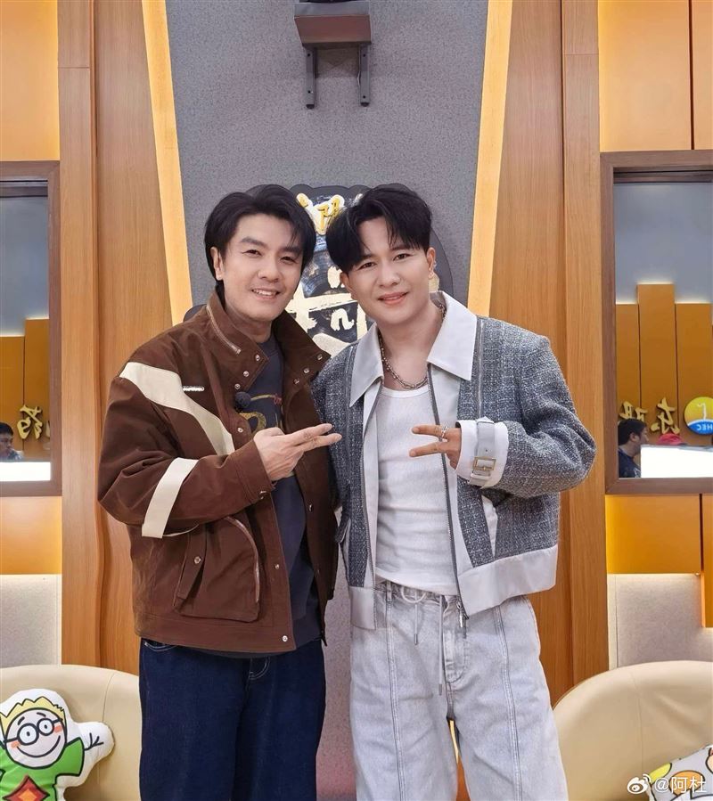 阿杜參加綜藝節目《有歌2》擔任助陣嘉賓。（圖／翻攝自阿杜微博）