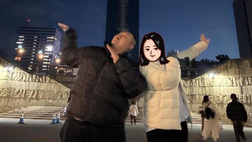 大蛇丸戀情穩定　零偽裝放閃女友全被拍