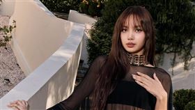 Lisa近來跟隨團體舉辦巡演。（圖／翻攝自IG）