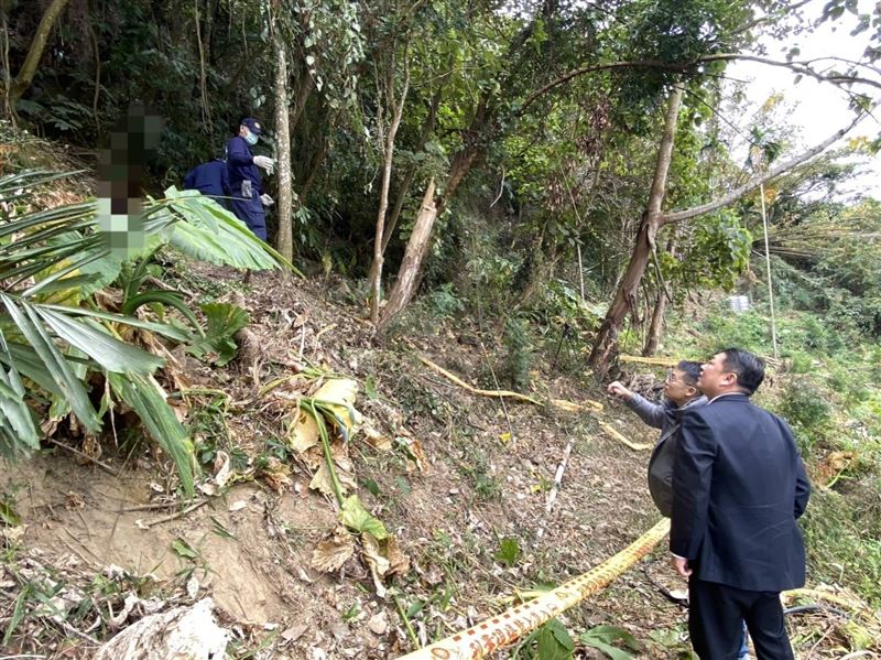 張姓員警回想起10年前的失蹤懸案，順利找尋獲死者家屬。（圖／翻攝畫面）
