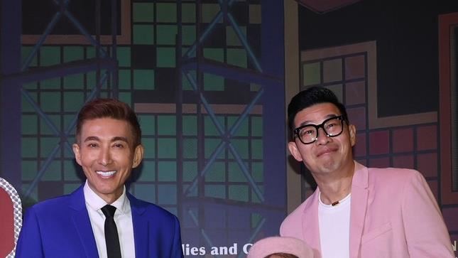 潘若迪（左）與馬力歐前來喝喜酒。（圖／記者鄭孟晃攝影）