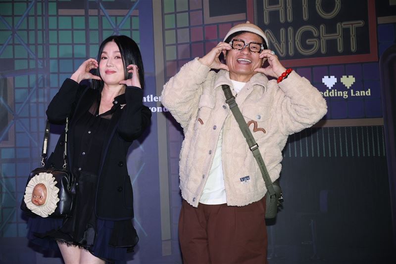 苗可麗與許效舜喝喜酒。（圖／記者鄭孟晃攝影）