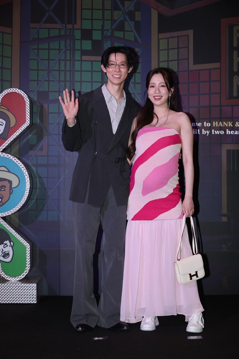 夏和熙與張愛雅出席婚宴。（圖／記者鄭孟晃攝影）