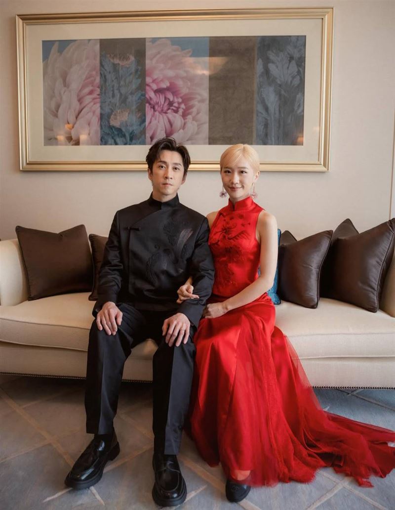 Lulu跟陳漢典文定禮服曝光。（圖／翻攝自IG）