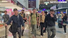 霍諾德離台　粉絲、旅客包圍搶合照