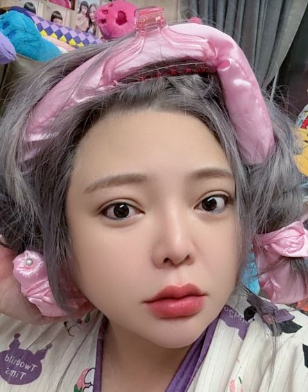 小甜甜限動po新照。（圖／翻攝自IG @riva0913）