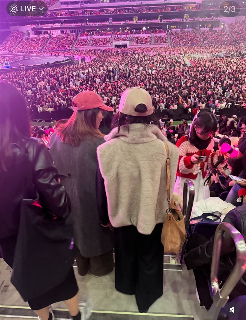 張曼玉低調現身。(圖/翻攝自小紅書)