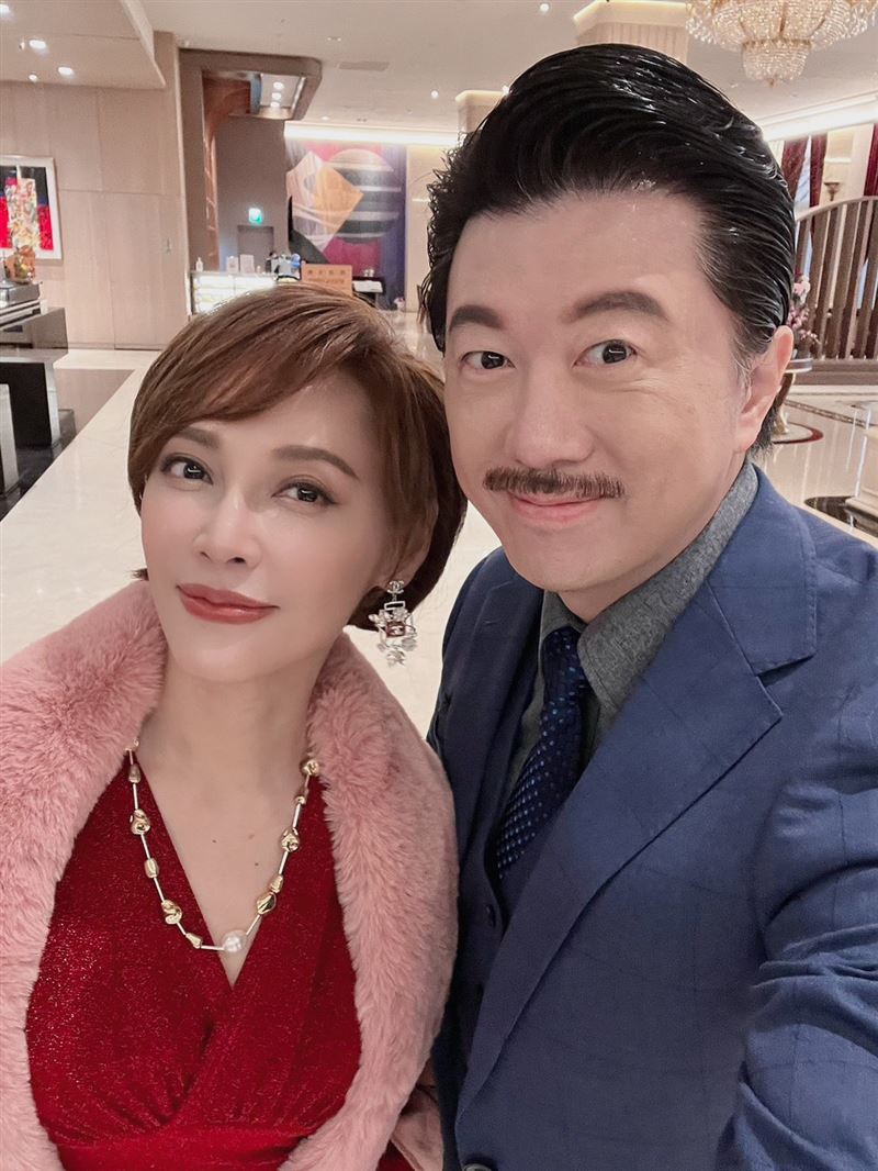 李沛綾(左)合作吳皓昇(右)。(圖/民視提供)