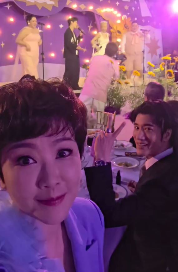 寇乃馨與王力宏。(圖/翻攝自寇乃馨臉書)