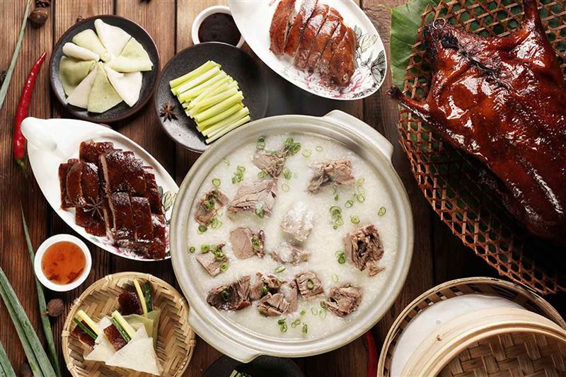 米其林餐廳僅一家進入年榜，由蟬聯八屆《台北米其林指南》三星的頤宮 Le Palais獲得網友高度肯定。（圖／翻攝自君品酒店）