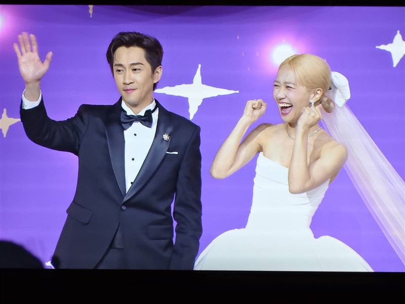 Lulu(黃路梓茵)與陳漢典昨晚的婚禮眾星雲集。(圖/記者鄭孟晃、趙于瑩攝影)